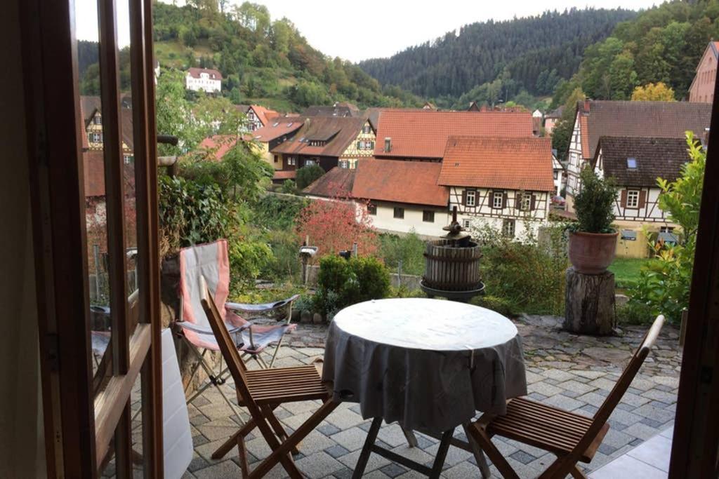 Urlaub Mit Blick Auf Schiltachs Fachwerkhaeuser Eksteriør billede