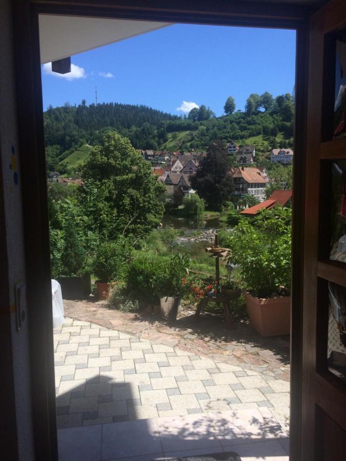 Urlaub Mit Blick Auf Schiltachs Fachwerkhaeuser Eksteriør billede